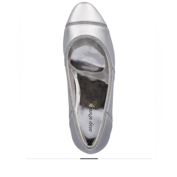 Easy Street Women's Datia Pump - Picture 4 of 14